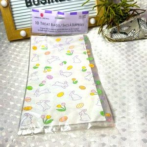 10 Cello Easter Treat Bags with Twist Ties - 5" x 10" - American Greetings.